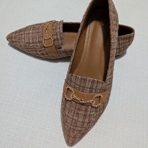 Elegant Brown Loafers with Chain Detail